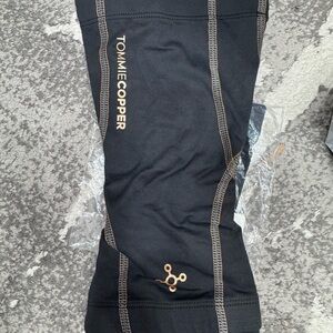 Tommie Copper Black Compression Leg Sleeve